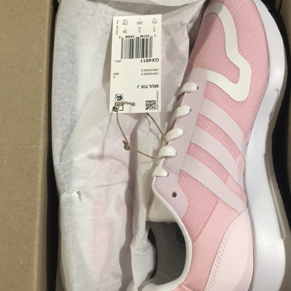 NEW ADIDAS MULTIX J 5.5 youth /7 BNIB NEW - Picture 1 of 5